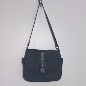 Gray wool felt shoulder bag